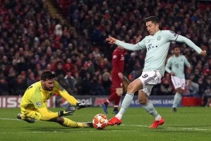  霍夫曼远射建功助门兴德甲客场全身而退